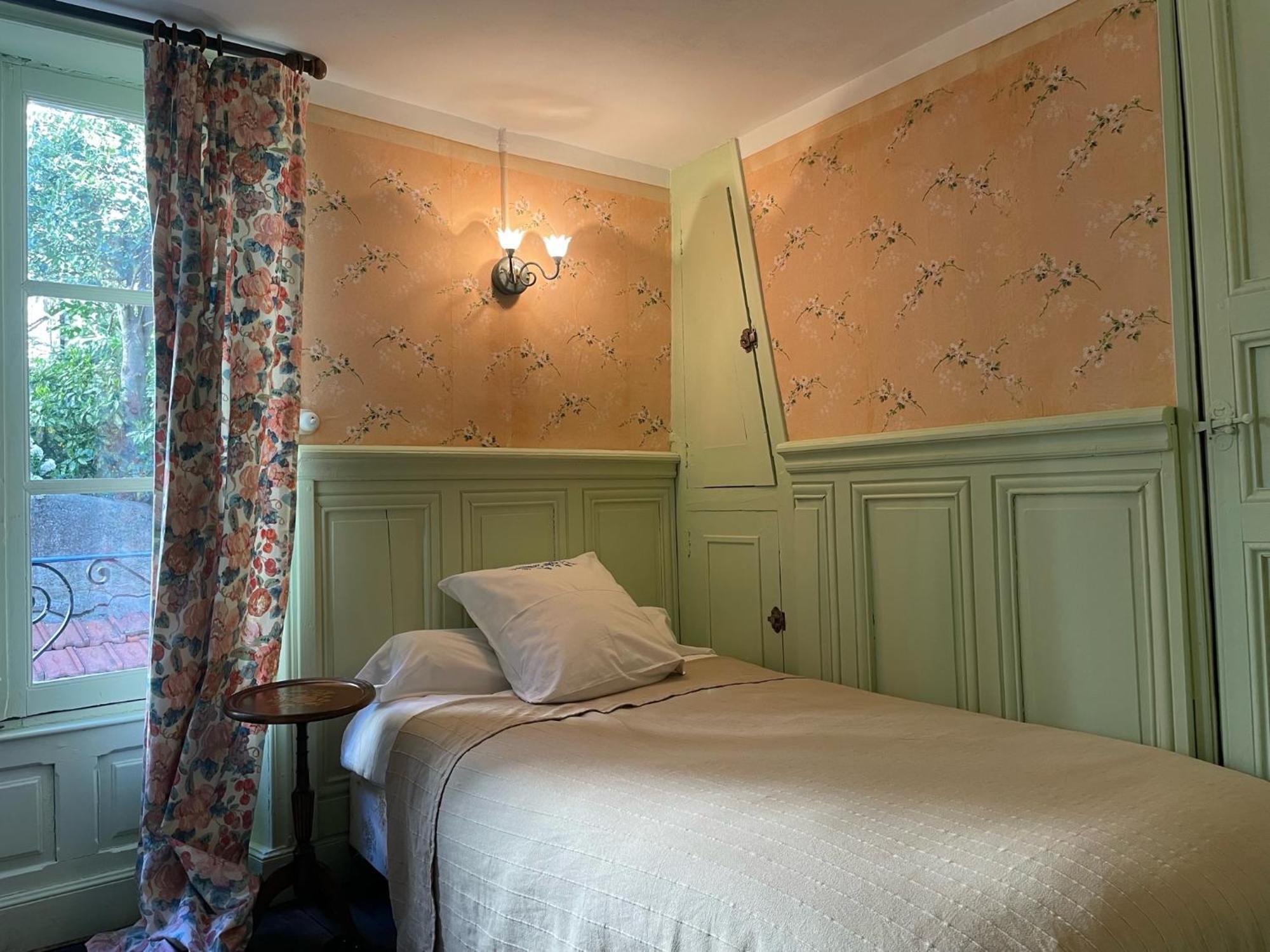 Epicerie Vieille Du Puy En Velay Hotel Le Puy-en-Velay Ruang foto